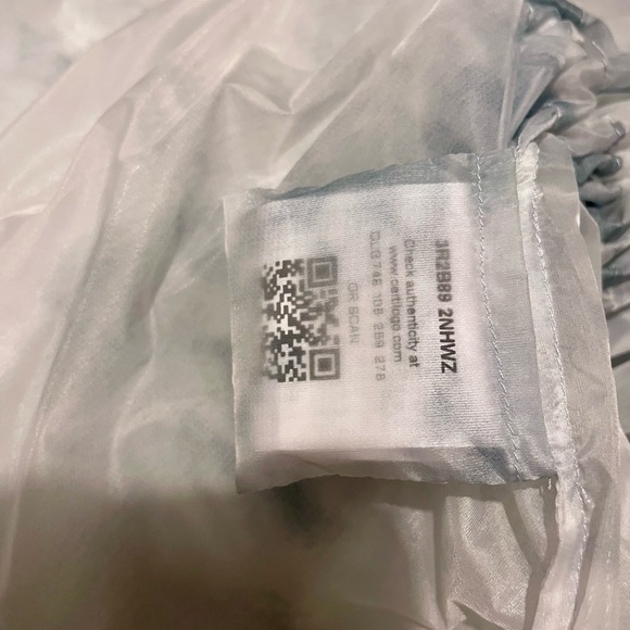 Like New Emporio Armani cloud-print hooded windbreaker jacket blue white sz 44 - Picture 10 of 17